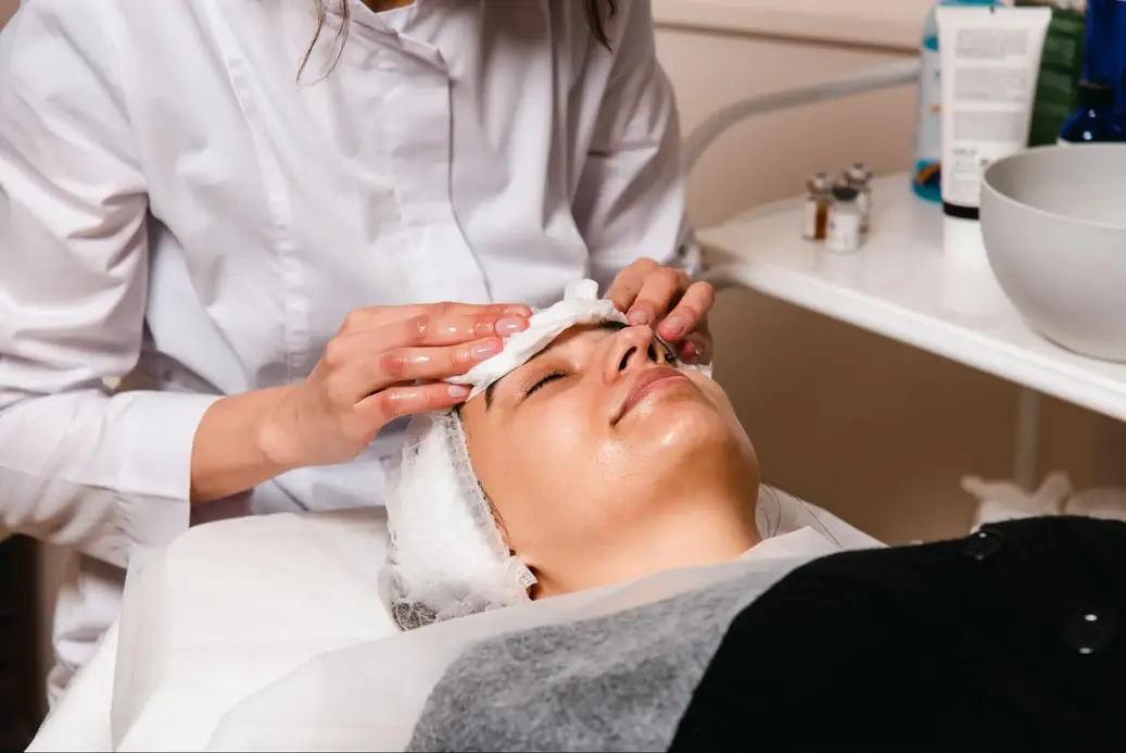 skin care clinic procedures after oxyegeno facial treatment in Kannur